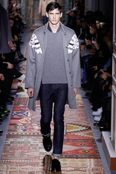 Look 27